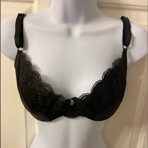 Maidenform black lace bra 36C under wire lightly padded